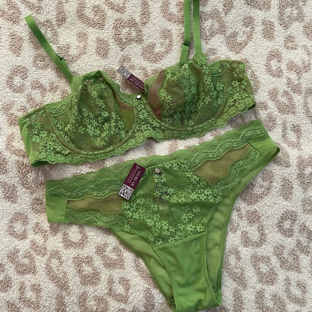 NWT Adore Me Green Lace Bra & Panty Set 38C/L